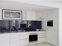 2 Bedroom Spa Apartment - Mantra Circle on Cavill Surfers Paradise